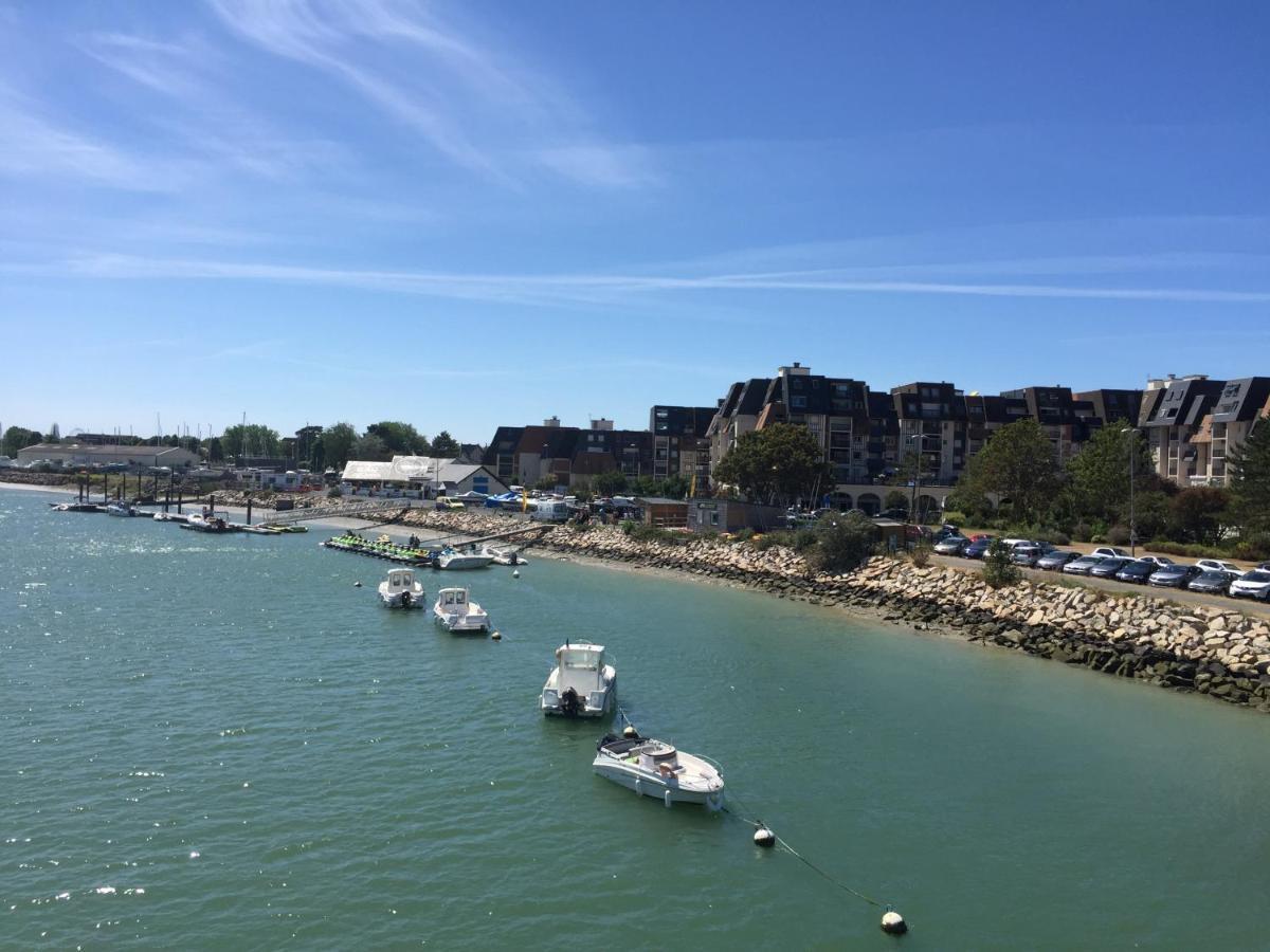 Chez Edwige A Cabourg Thalasso Plage Wifi Kültér fotó