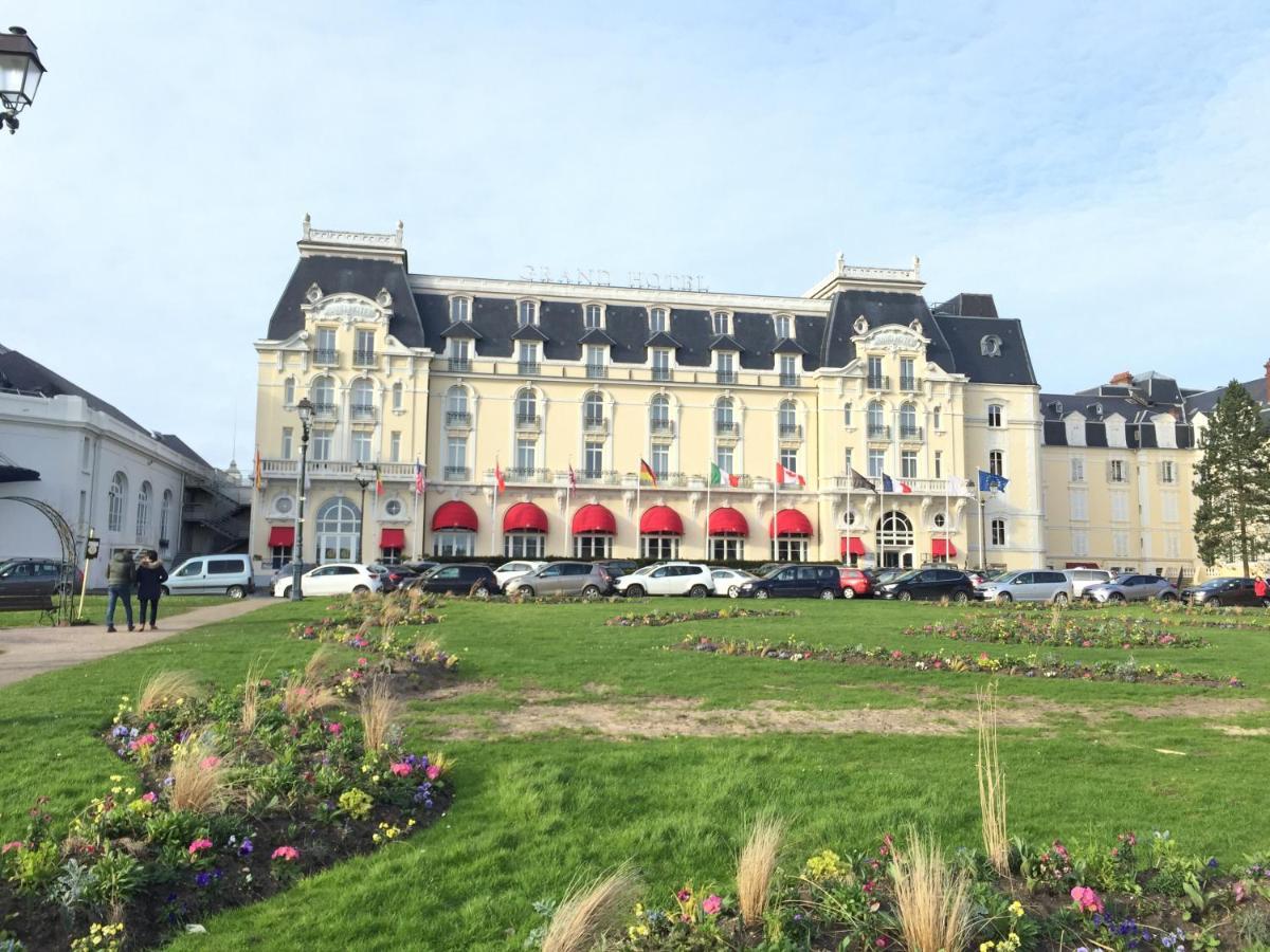 Chez Edwige A Cabourg Thalasso Plage Wifi Kültér fotó